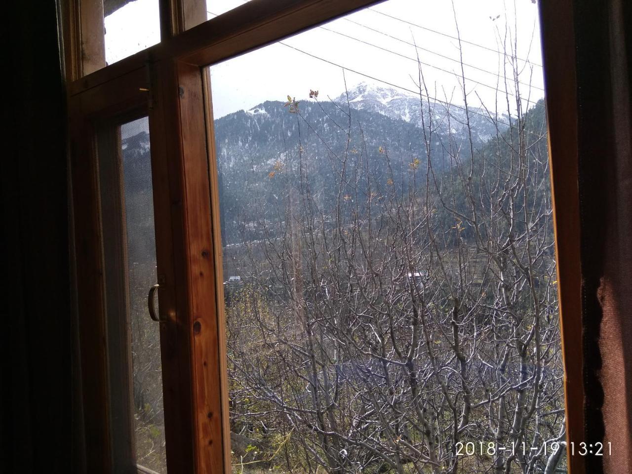 Sunface Homestay Manāli Exterior foto